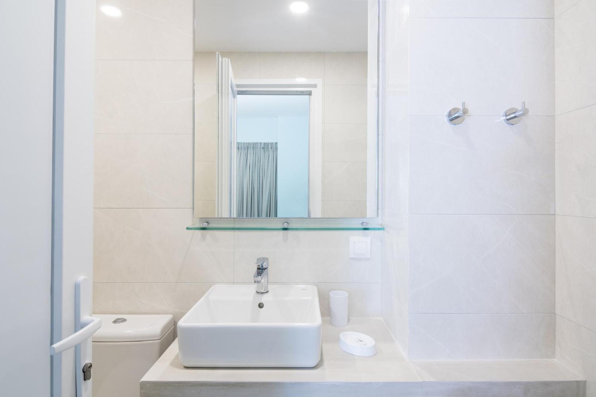 Helion Apartments 고우비아 외부 사진